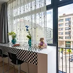 J - Designer Near Buda Castle - Sleeps 6 - 12 With Next Door *