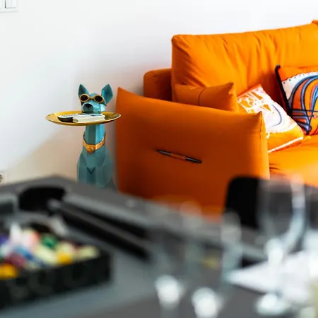 J - Designer Near Buda Castle - Sleeps 6 - 12 With Next Door Διαμέρισμα Βουδαπέστη