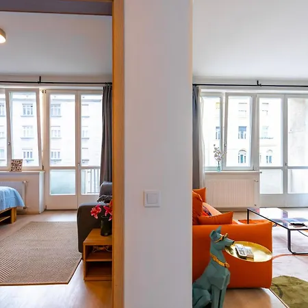 Διαμέρισμα J - Designer Near Buda Castle - Sleeps 6 - 12 With Next Door *