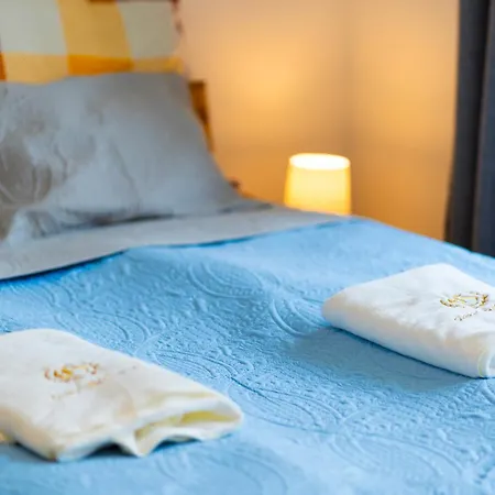 J - Designer Near Buda Castle - Sleeps 6 - 12 With Next Door Apartmán Budapešť