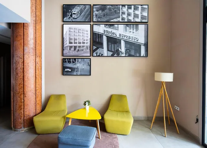 J - Designer Near Buda Castle - Sleeps 6 - 12 With Next Door Appartement *