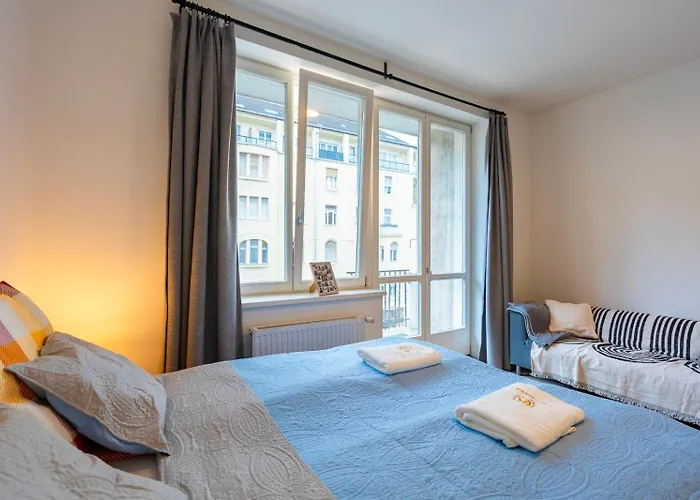J - Designer Near Buda Castle - Sleeps 6 - 12 With Next Door * Budapest