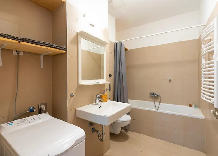 J - Designer Near Buda Castle - Sleeps 6 - 12 With Next Door Appartement *