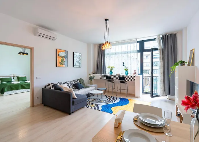 公寓 J Home - Designer Apartment Near Buda Castle - Sleeps 6 - 12 With Next Door 布达佩斯