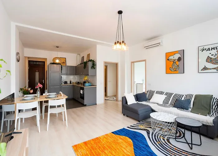 J - Designer Near Buda Castle - Sleeps 6 - 12 With Next Door Appartement Budapest