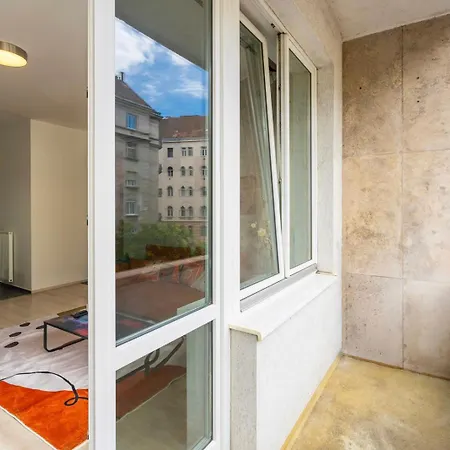 Apartamento Designer Vintage Near Castle District *